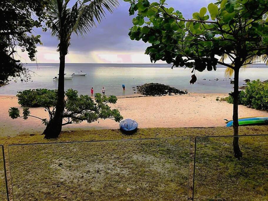 Beachfront Apartment Tamarin Exterior foto