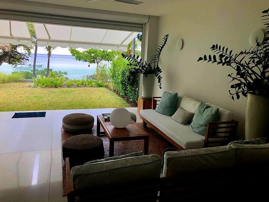 Beachfront Apartment Tamarin Exterior foto
