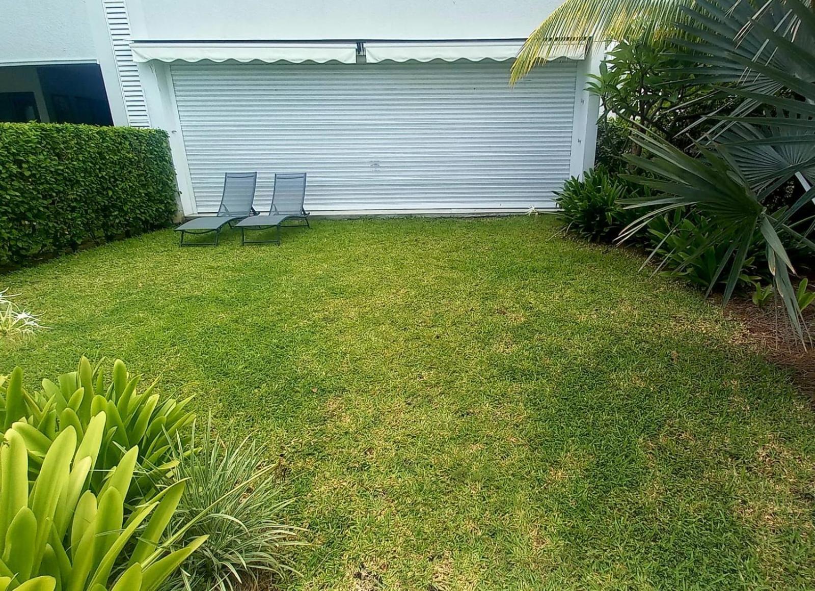 Beachfront Apartment Tamarin Exterior foto